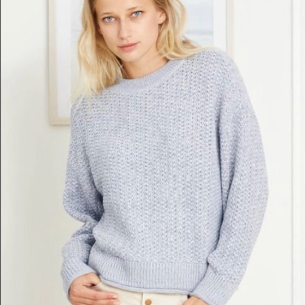 Universal Thread / NWT/ Cropped  Sweater/ XS